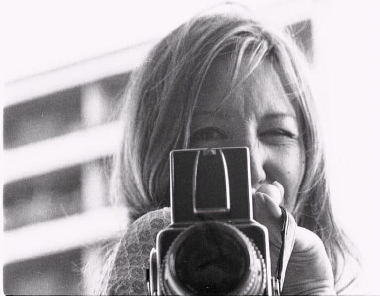 ‘Eroding Franco’ wins the 5th Joana Biarnés Scholarship