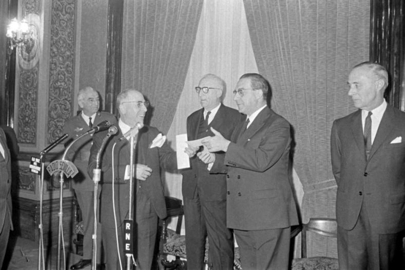 A cheque, Seville 1967